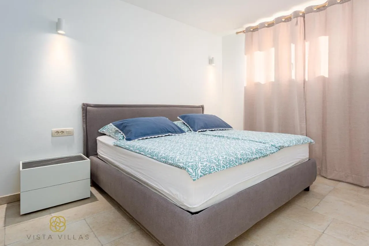Vista Villas - Lazy Days Apartment Villa N Razanac 0*,  Croatia